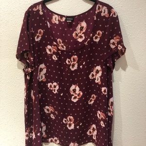 New Torrid floral shirt size 2 excellent condition